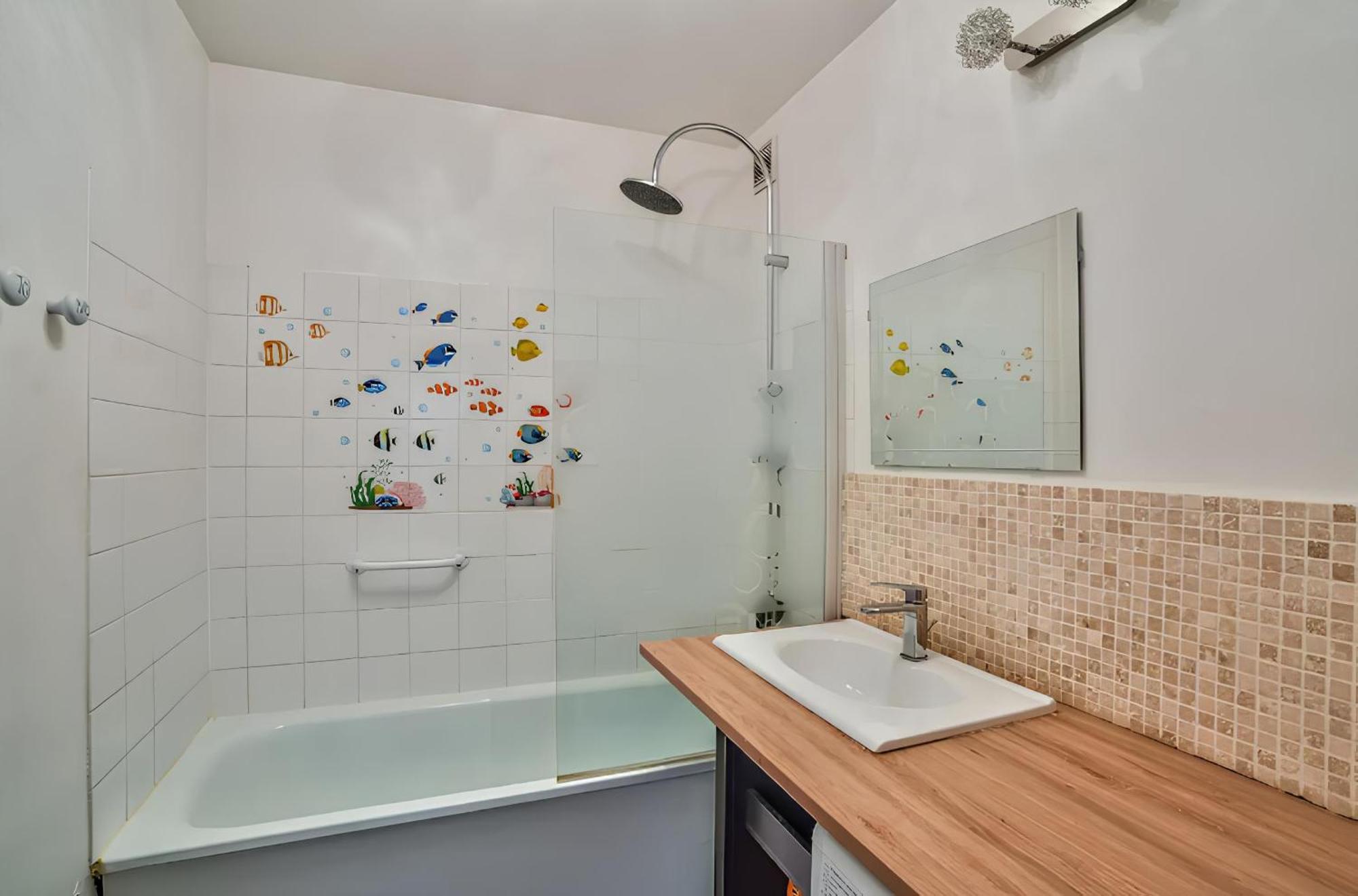 Familial Proche Metro Apartment